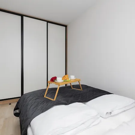 Apartmán Sunny With Parking & Balcony Luzycka By Renters Svinoústí