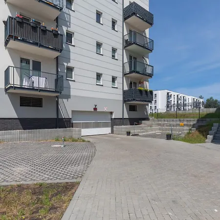Sunny With Parking & Balcony Luzycka By Renters Apartamento Świnoujście