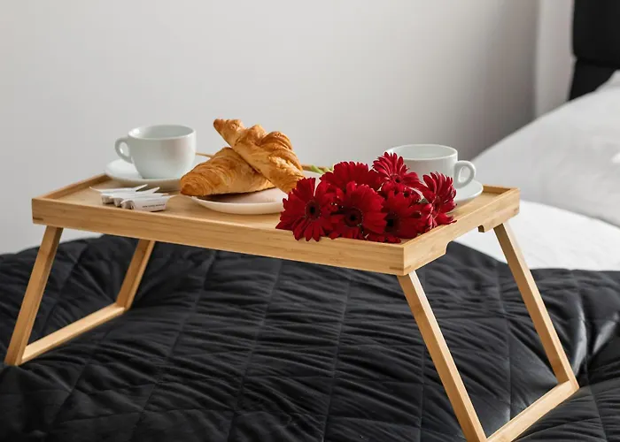 Sunny With Parking & Balcony Luzycka By Renters *