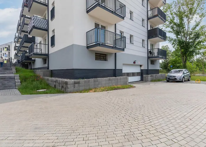 Apartmán Sunny With Parking & Balcony Luzycka By Renters *